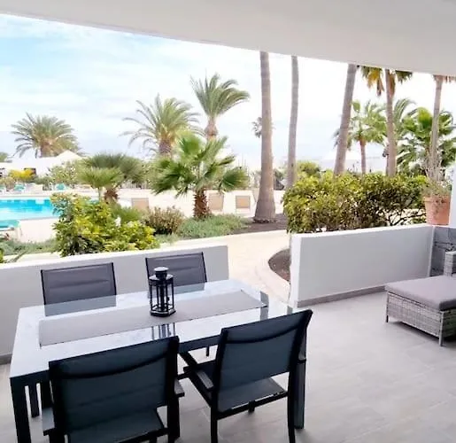 Playa Bastian First Line Of The Sea * Costa Teguise