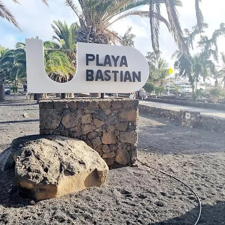 Playa Bastian First Line Of The Sea Apartman