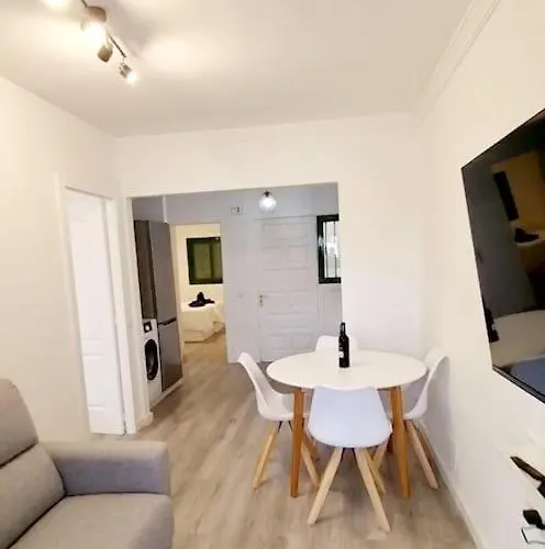 Playa Bastian First Line Of The Sea 科斯塔特吉塞