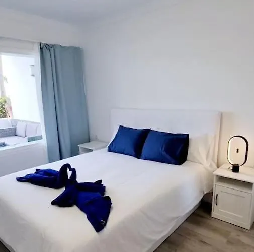 Playa Bastian First Line Of The Sea 科斯塔特吉塞