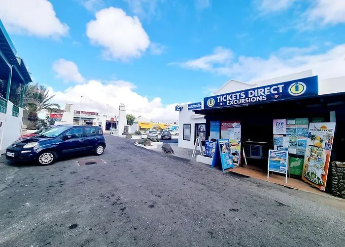 Playa Bastian First Line Of The Sea * Costa Teguise